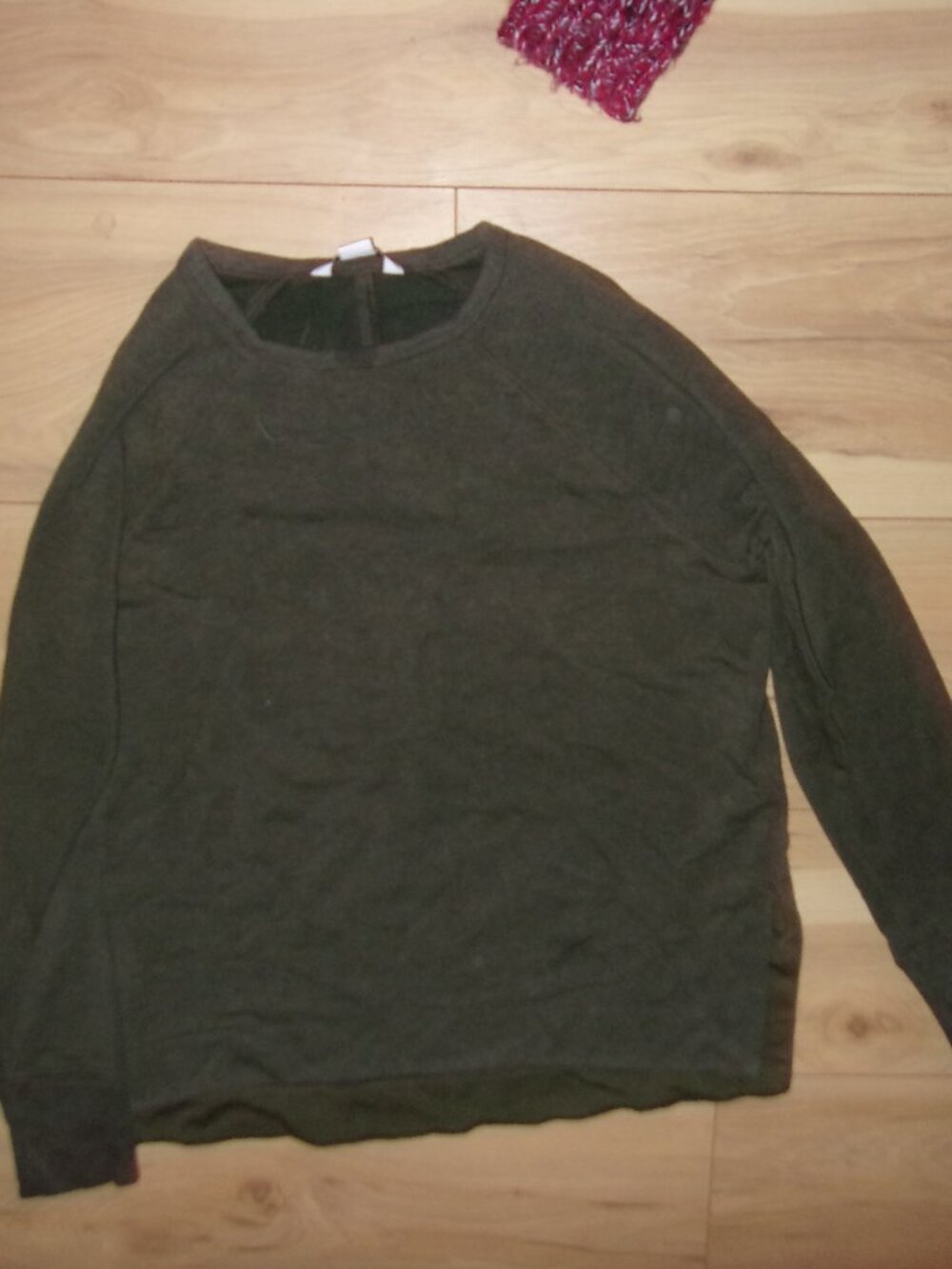 Athleta SOFT womens size small green sweatshirt shirt